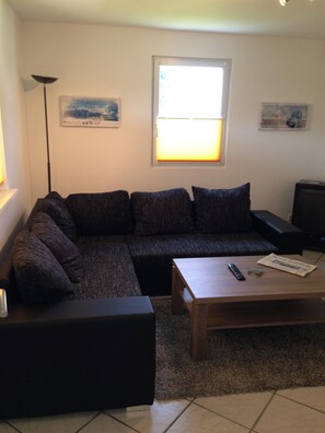 Fernseher, Stereoanlage
