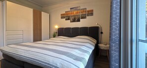1 bedroom, iron/ironing board, free WiFi