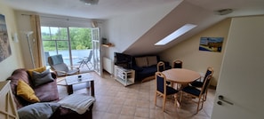 Fernseher, Stereoanlage