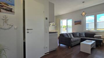 Fernseher, Stereoanlage