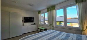 2 bedrooms, free WiFi