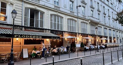 Town house in Central Paris