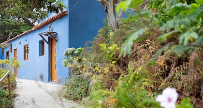 Ferienhaus 'Casa Azul del Roque Negro' mit Meerblick, Terrasse und WLAN
