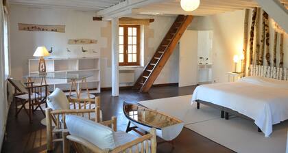 Mill with terrace on the water - variety, charm & space.