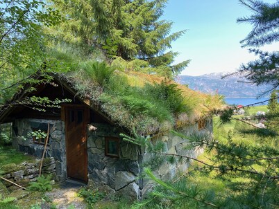 Stone cabin, sleeps 2-4,  with traditional grass roof. Self catering.