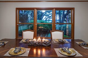 Dining - Country Estate Villa, Private Pool, 30min to Beach (Taylor County)