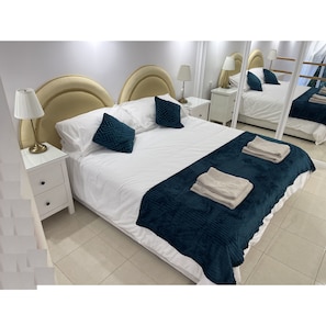 1 chambre, coffres-forts dans les chambres, fer et planche Ă repasser