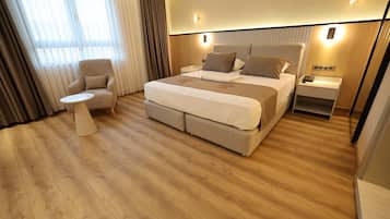 Deluxe Room with Turkish bath | Minibar, in-room safe, laptop workspace, free WiFi