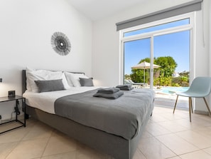 4 bedrooms, iron/ironing board, travel cot, WiFi - Duas Palmeiras da Arrifana - Amazing family villa! (Vale da Telha)
