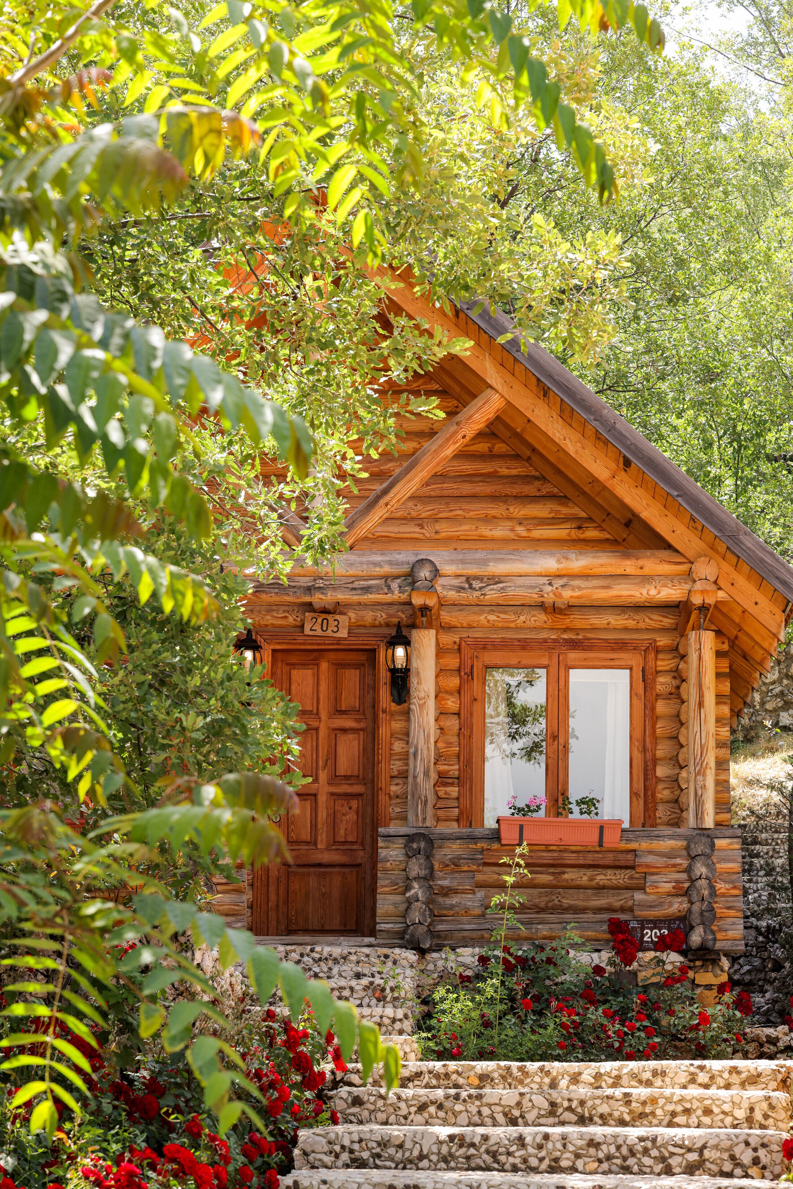 Studio Pool View | Individually furnished, iron/ironing board, bed sheets