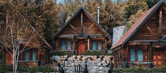 Wood Hills Hotel & Resort