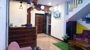 Unclassified image, 4 of 29, button - Hotel Crescent Shine (Bengaluru)