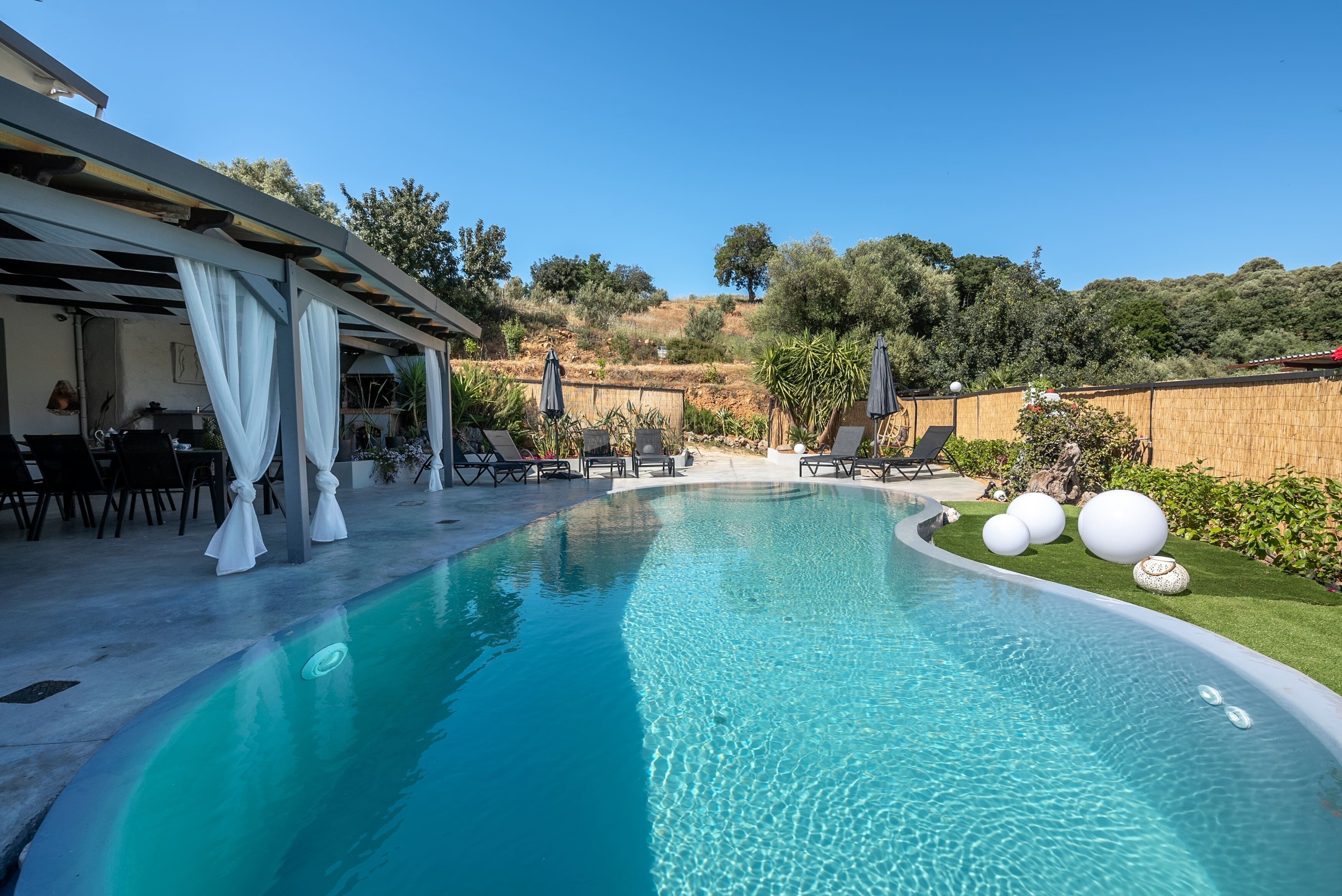 Outdoor pool, pool loungers