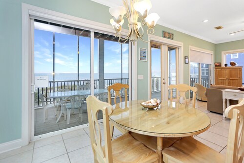 5BR Gulf Front w/Private Pool Near Rock Wall ~ Beach Blessing