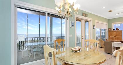 5BR Gulf Front w/Private Pool Near Rock Wall ~ Beach Blessing