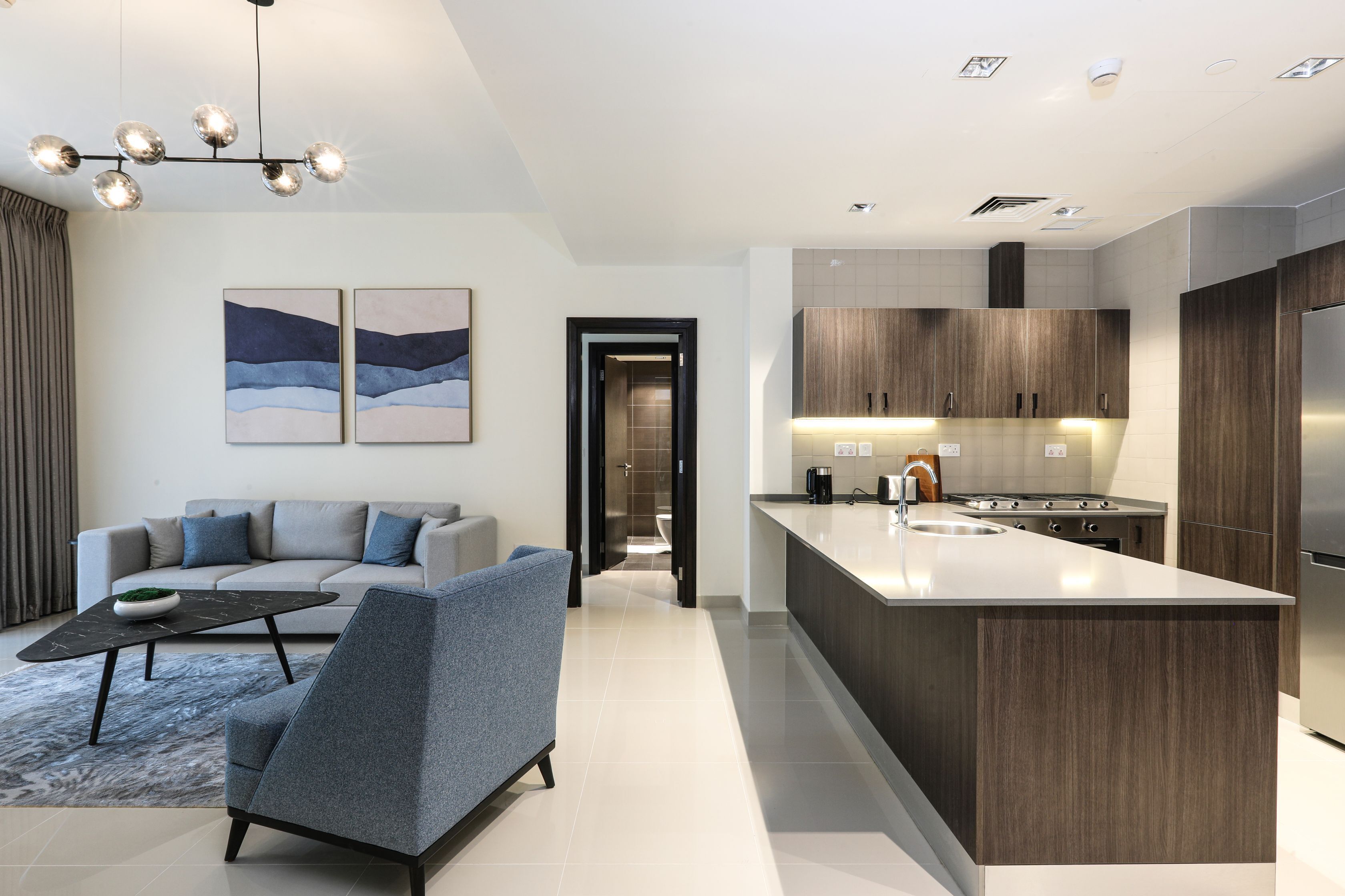 203 | Two bedroom | リビング エリア | 55 インチのスマートテレビ (デジタル放送視聴可)、テレビ