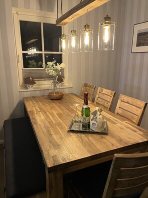 تناول الطعام