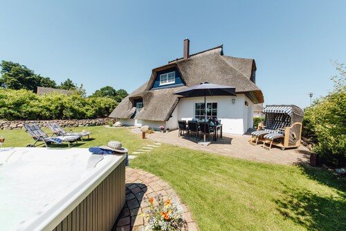 Gemütliches Reethaus an der Ostsee