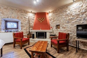 TV, fireplace, offices