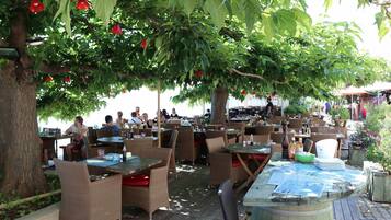 Ristorazione all'aperto