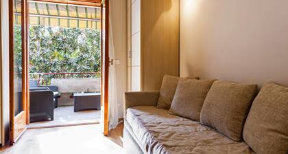 Studio La Romantica con Terrazzino by Wonderful Italy