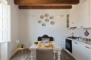 House | 1 bedroom - Aretusa Apartment With Balcony by Wonderful Italy (Syracuse)
