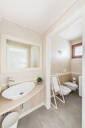 3 bedrooms - La Romantica - Cristina by Wonderful Italy (Manerba del Garda)