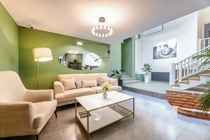 Reception - Boutique Hotel Manufactura (Tbilisi)