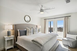 3 bedrooms, iron/ironing board, internet, bed sheets