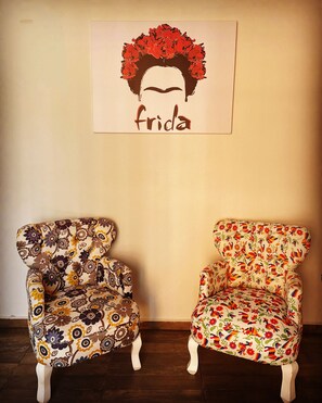 ฝ่ายต้อนรับ