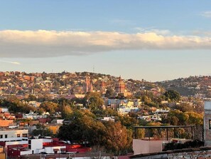 ลานระเบียง/นอกชาน