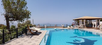 Outstanding Villa Paparouna with large private pool