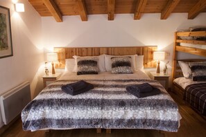11 bedrooms, desk, iron/ironing board, travel cot