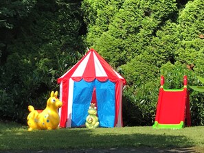 Children's area - Apartment in a half-timbered house 4 km to the ski lift carousel or Rothaarsteig (Winterberg)