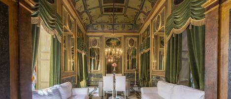 3 عدّة غرف نوم