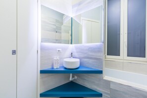 Apartment | 3 bedrooms - Arenella Family Apartment by Wonderful Italy (Naples)