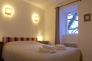 6 bedrooms, iron/ironing board, travel crib, WiFi