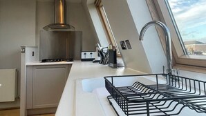 Unclassified image, 5 of 22, button - Modern Two Bedroom Apartment in Fulham by Sojo Stay (London)