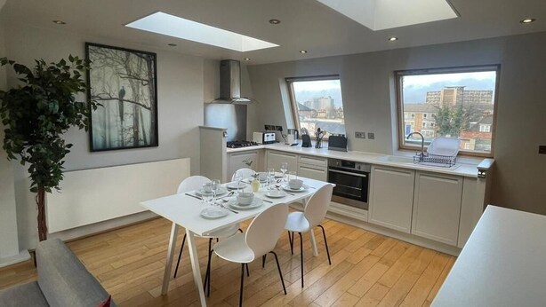 Unclassified image, 1 of 22, button - Modern Two Bedroom Apartment in Fulham by Sojo Stay (London)