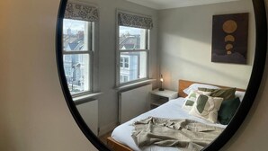 Unclassified image, 2 of 22, button - Modern Two Bedroom Apartment in Fulham by Sojo Stay (London)