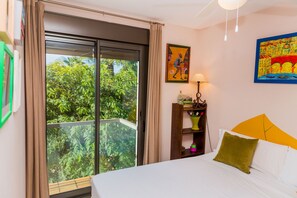 3 chambres, fer et planche Ă repasser, Wi-Fi gratuit, draps fournis