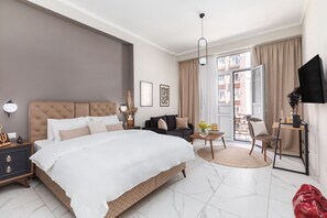 Deluxe Studio Suite | Premium bedding, down comforters, Tempur-Pedic beds, in-room safe - BLACK ONYX COMFORT SUITES (Thessaloniki)
