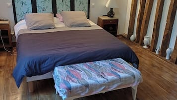 9 habitaciones, tabla de planchar con plancha y wifi gratis