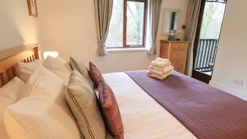 3 bedrooms, individually decorated, individually furnished, free WiFi