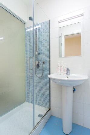 House | 2 bedrooms - A Pochi Passi da Piazza del Ges by Wonderful Italy (Naples)