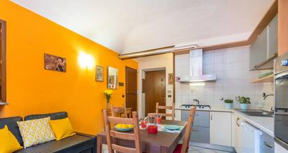 Sunny Apartment by Wonderful Italy