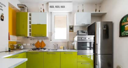 Bergonzoni Modern Apartment by Wonderful Italy