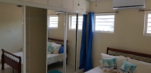 1 室のベッドルーム、アイロン / アイロン台、WiFi (無料)、ベッドシーツ