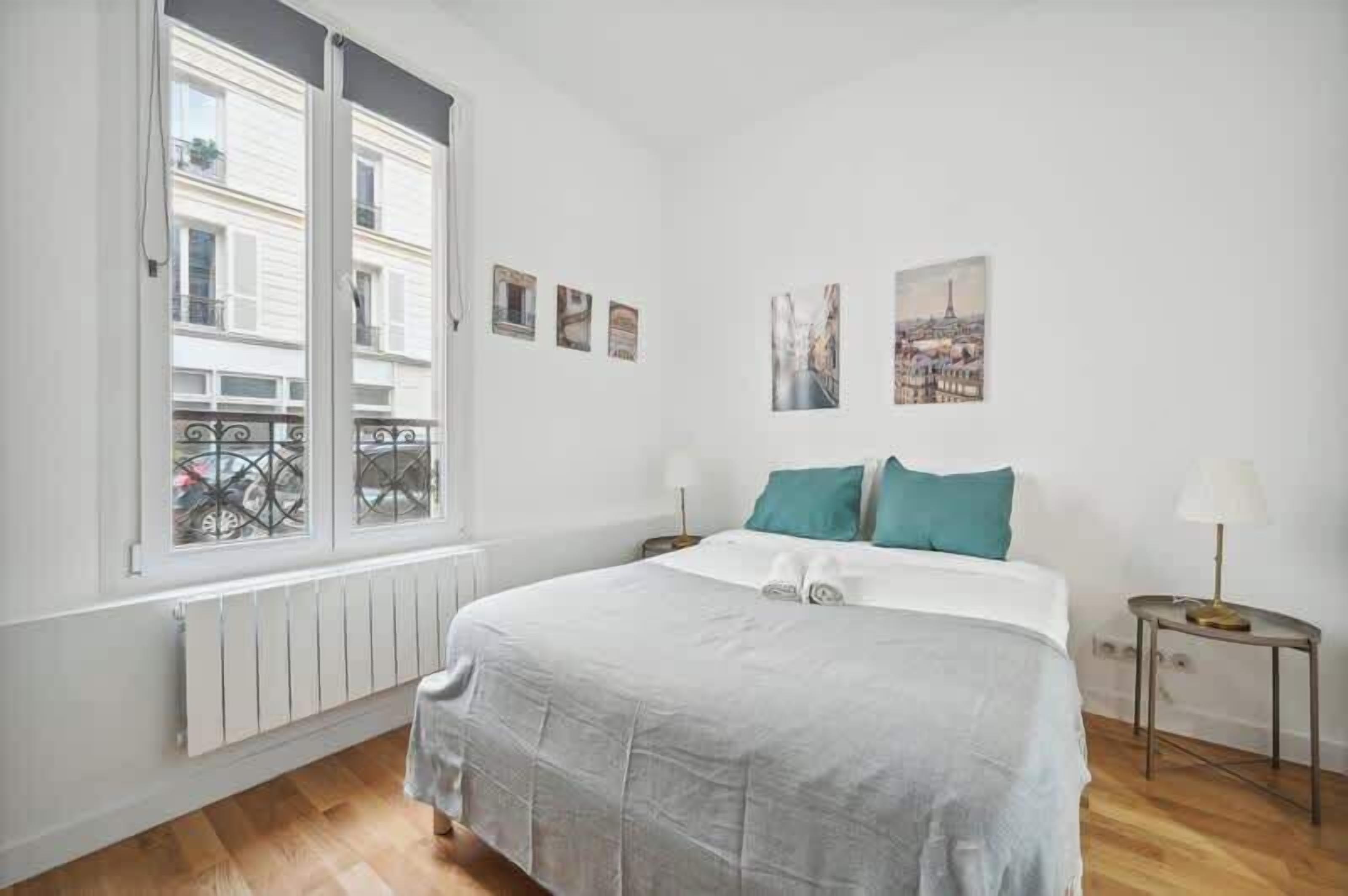 1 habitación, tabla de planchar con plancha, wifi y ropa de cama 