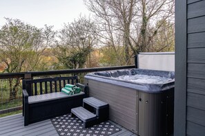 Baignoire à remous extérieure